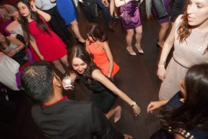 studnets dance at the Eyeball 2016 party